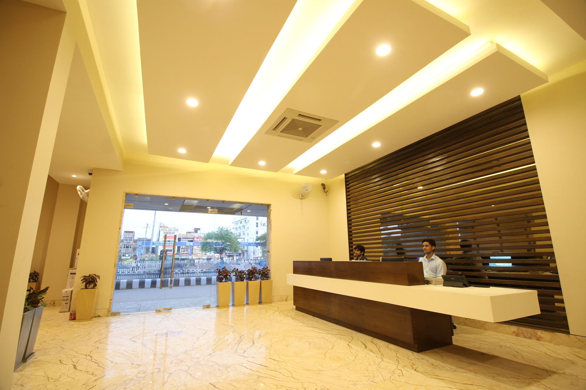Le Roi Raipur Hotel Exterior foto