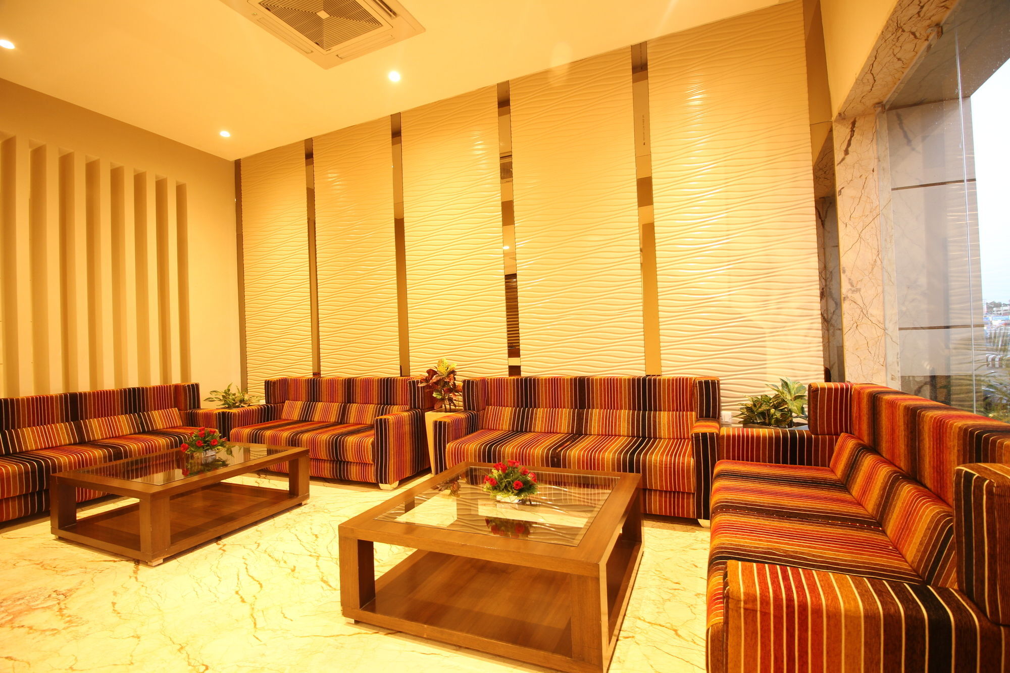 Le Roi Raipur Hotel Exterior foto